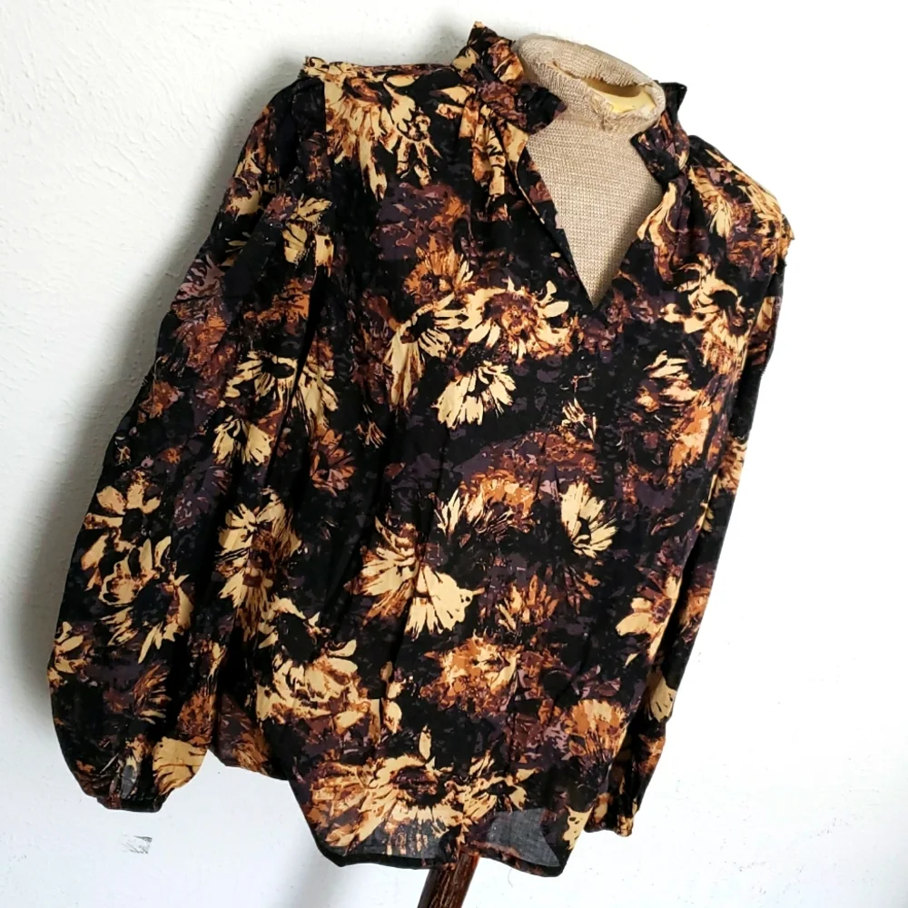 Elan Black and Tan Floral Ruffled Blouse Sz S - Picture 2 of 7